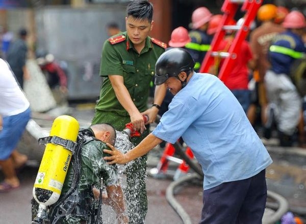 You are currently viewing NGHỀ CỦA CON !